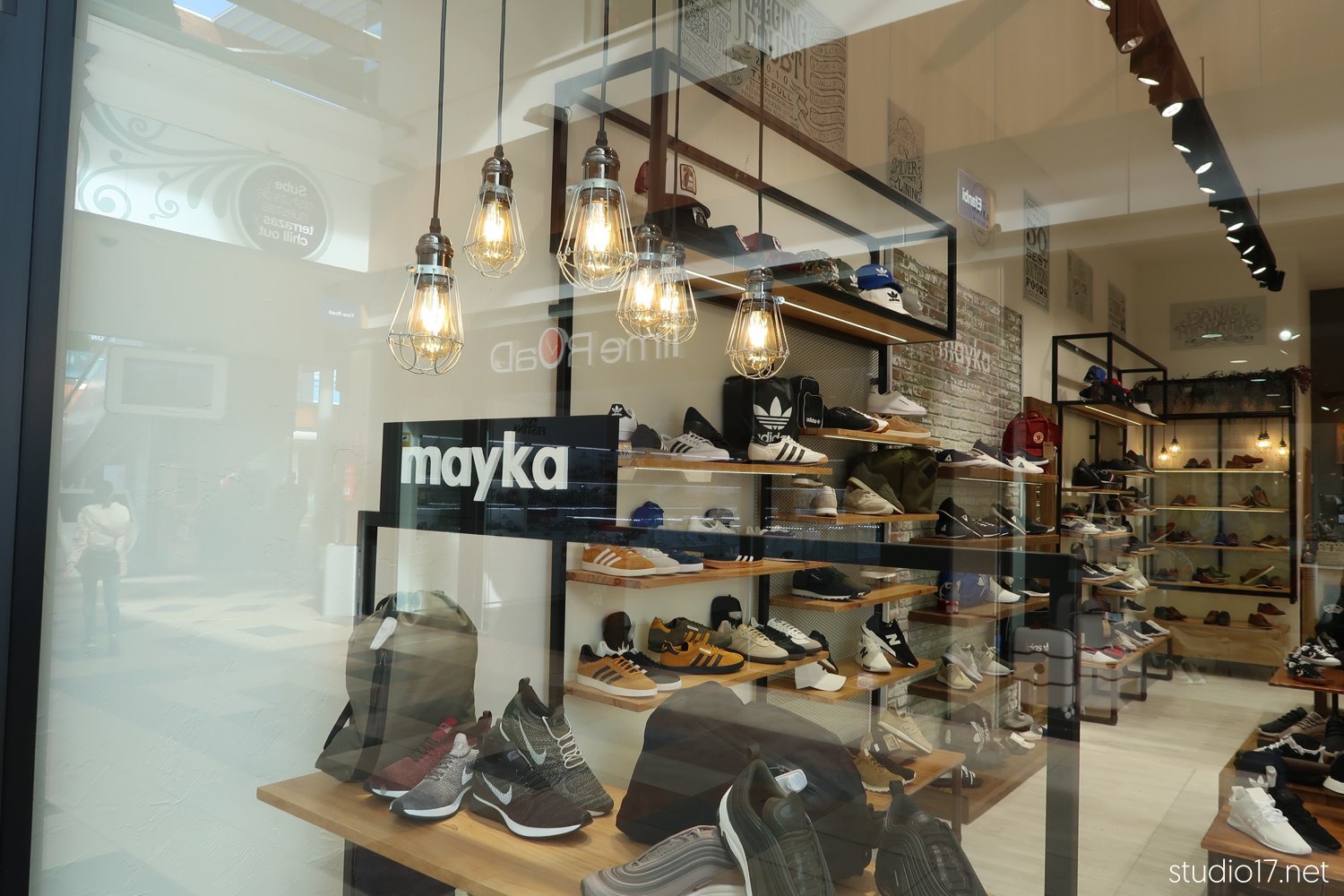 diseño retail-interiorismo comercial-mayka-studio17